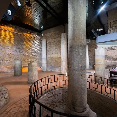 Antik Hotel 4*