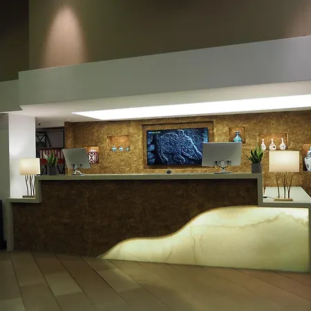 Antik Hotel 4*