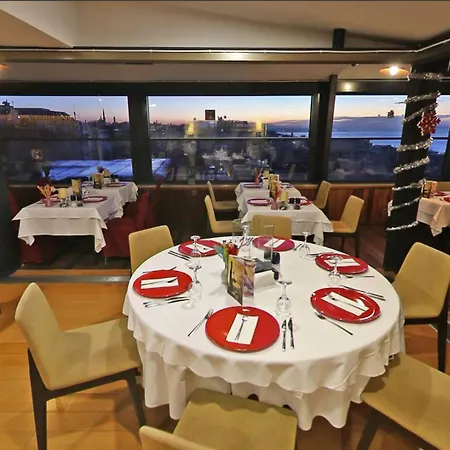Hotel Antik 4*