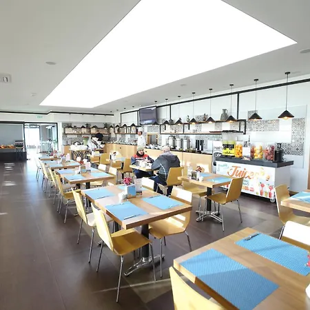 Hotel Antik 4*