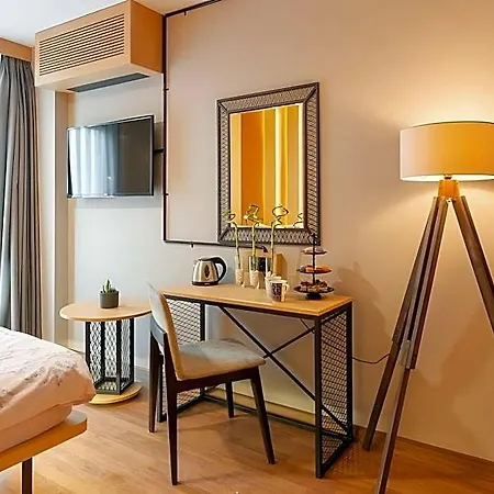 Hotel Antik 4*
