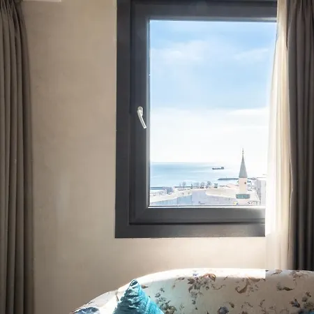Hotel Antik 4*