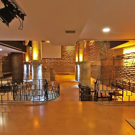 Hotel Antik