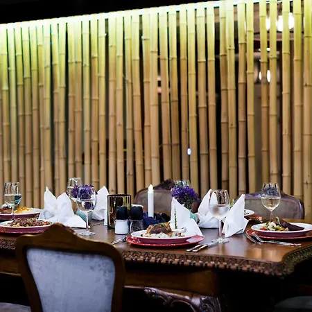 Antik Hotel 4*