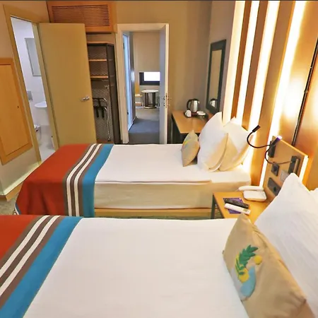 Hotel Antik 4*